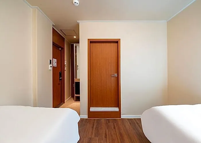 ホテル Yongsan Only For 2*