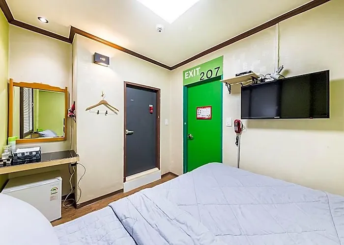 ホテル Yongsan Only For 2*